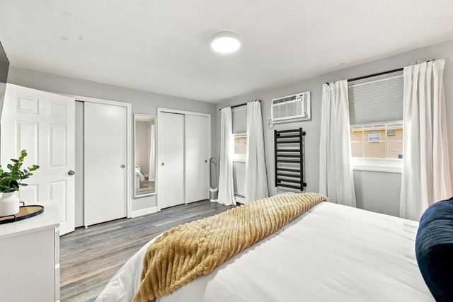 945 Riverside Dr 4C, Methuen, MA 01844