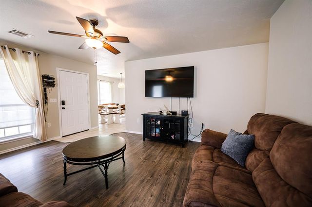 410 W Van Buren Street, Purcell, OK 73080