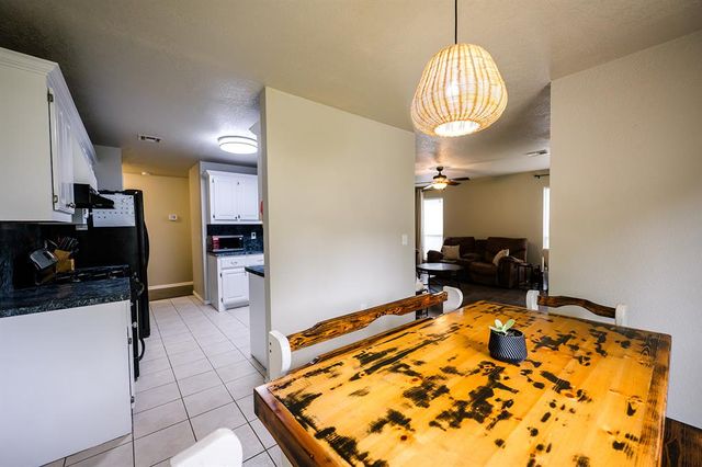 410 W Van Buren Street, Purcell, OK 73080