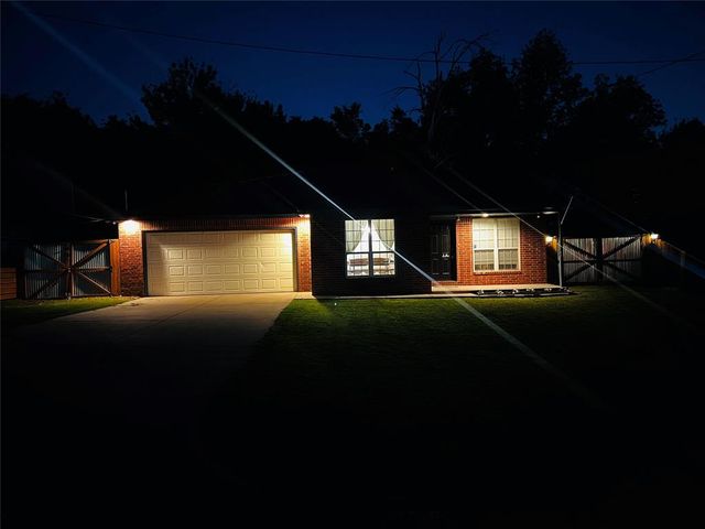 410 W Van Buren Street, Purcell, OK 73080