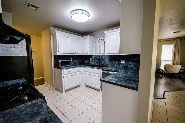 410 W Van Buren Street, Purcell, OK 73080