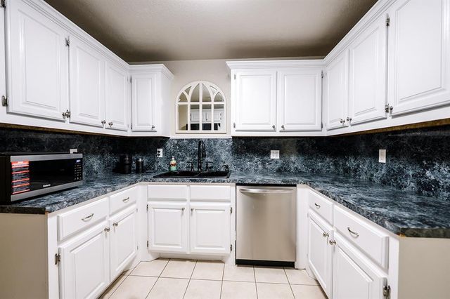 410 W Van Buren Street, Purcell, OK 73080
