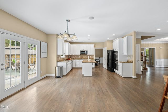 122 Brookbank Hill Place, Cary, NC 27519