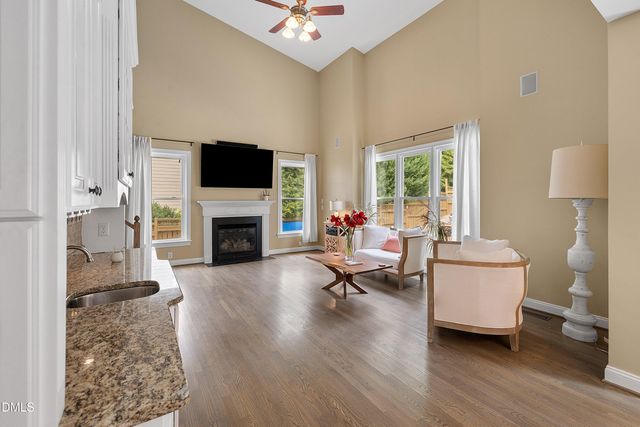 122 Brookbank Hill Place, Cary, NC 27519
