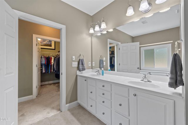 122 Brookbank Hill Place, Cary, NC 27519