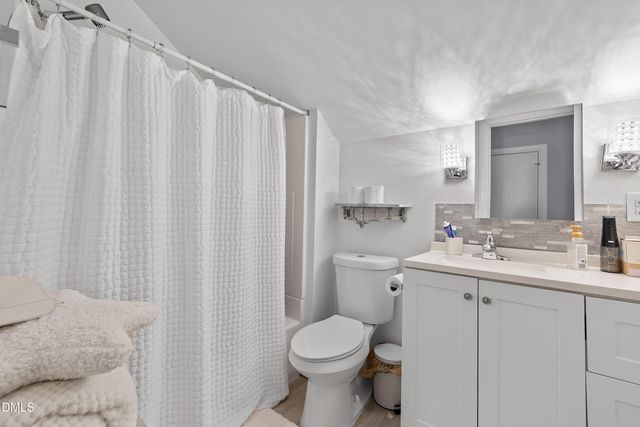 122 Brookbank Hill Place, Cary, NC 27519