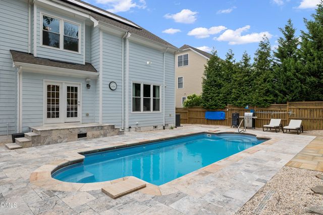 122 Brookbank Hill Place, Cary, NC 27519