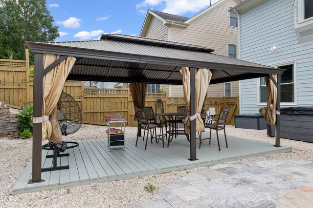 122 Brookbank Hill Place, Cary, NC 27519
