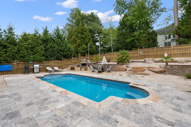 122 Brookbank Hill Place, Cary, NC 27519