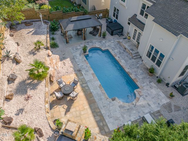 122 Brookbank Hill Place, Cary, NC 27519