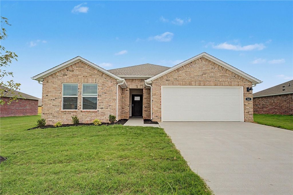 541 Nevada Street, Farmington, AR 72730