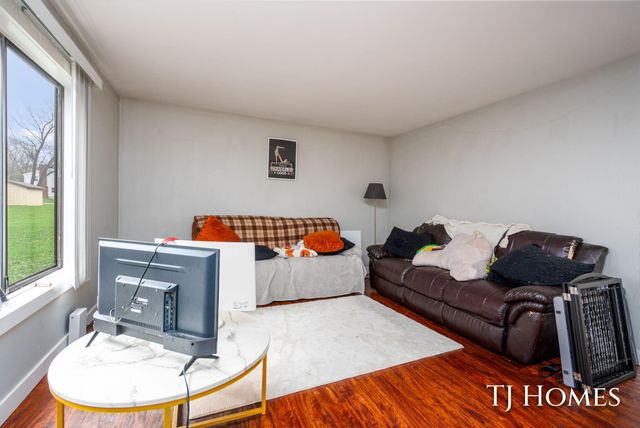 2561-2563 Burton Street SE, Grand Rapids, MI 49546