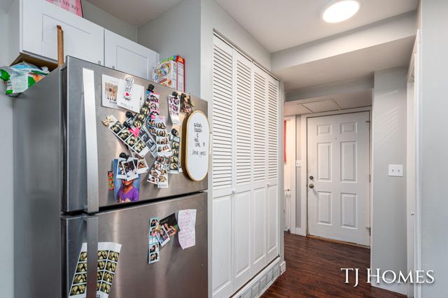 2561-2563 Burton Street SE, Grand Rapids, MI 49546