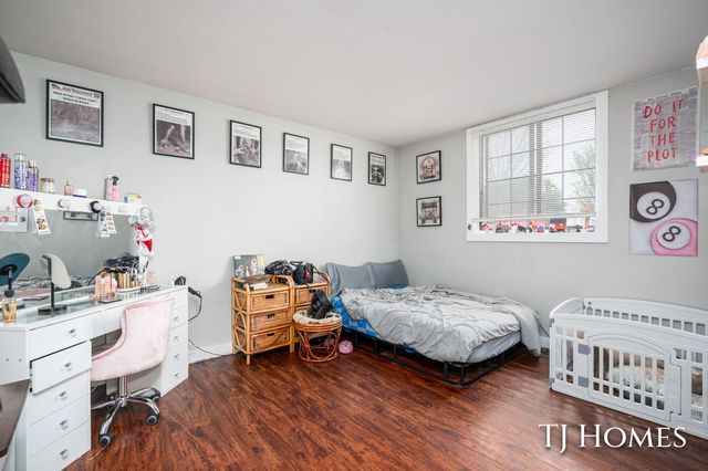 2561-2563 Burton Street SE, Grand Rapids, MI 49546