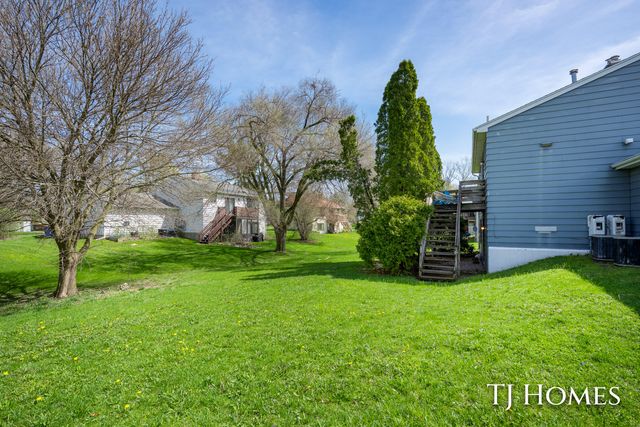 2561-2563 Burton Street SE, Grand Rapids, MI 49546