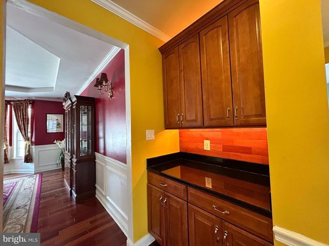 18 FOXCROFT WAY, Mount Laurel, NJ 08054