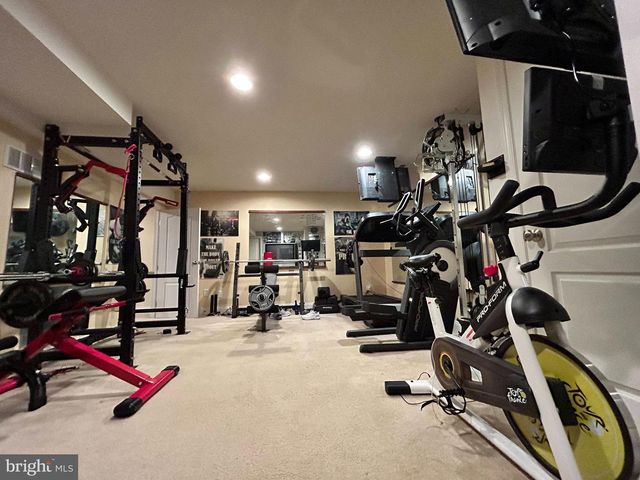 18 FOXCROFT WAY, Mount Laurel, NJ 08054