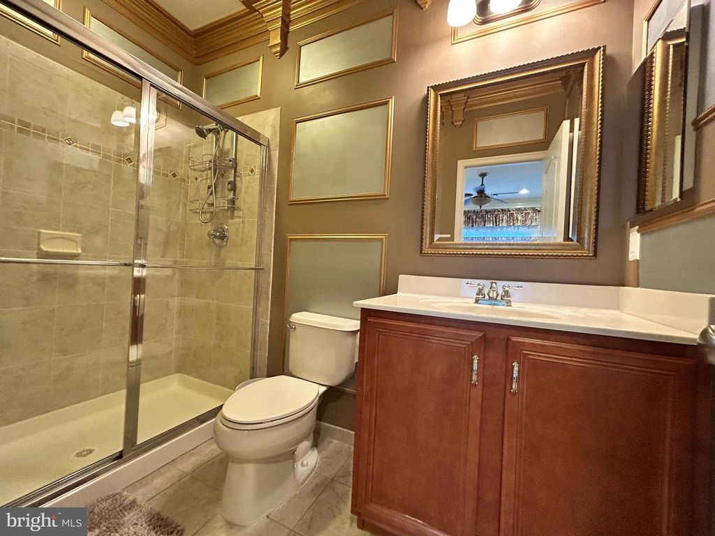 Image 24 of property listing at 18 FOXCROFT WAY, Mount Laurel, NJ 08054