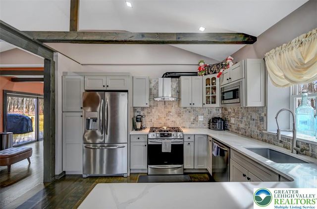 144 Highridge Road, Tunkhannock Twp, PA 18210