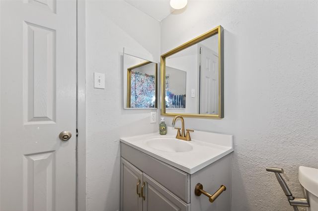 10423 Permian Drive, Sugar Land, TX 77498