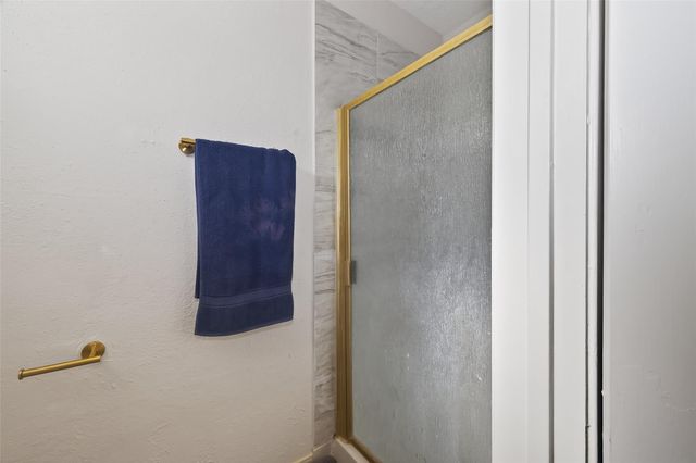 10423 Permian Drive, Sugar Land, TX 77498