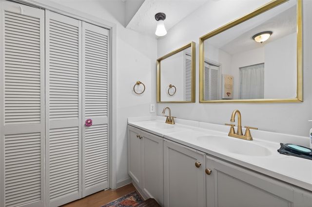 10423 Permian Drive, Sugar Land, TX 77498