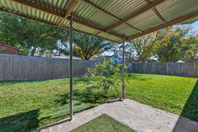 10423 Permian Drive, Sugar Land, TX 77498