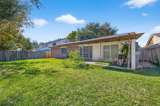 10423 Permian Drive, Sugar Land, TX 77498