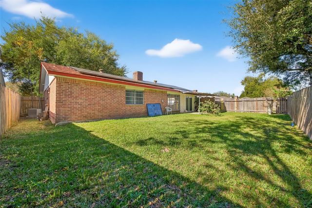 10423 Permian Drive, Sugar Land, TX 77498