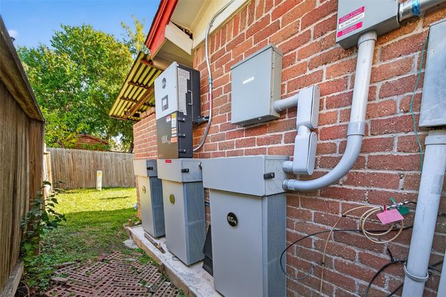 10423 Permian Drive, Sugar Land, TX 77498