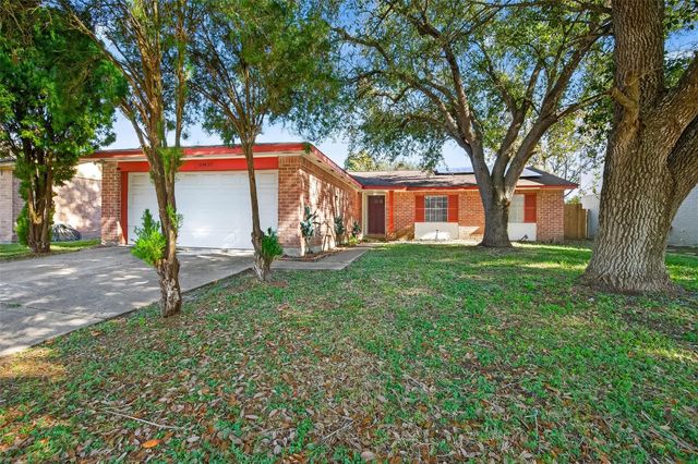 10423 Permian Drive, Sugar Land, TX 77498