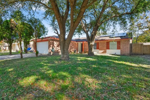 10423 Permian Drive, Sugar Land, TX 77498