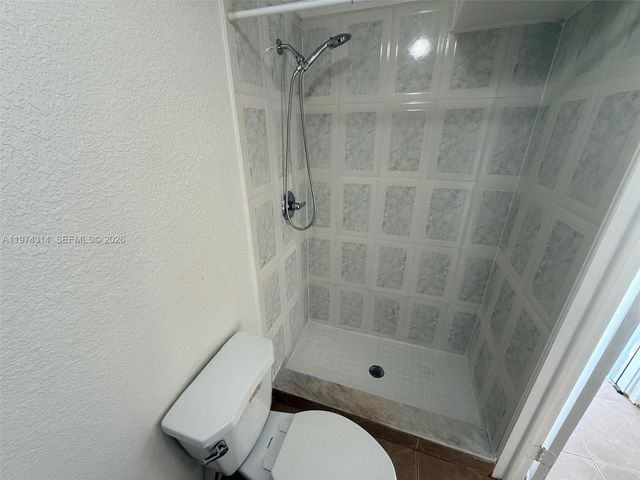 1612 NE 169th St 1, North Miami Beach, FL 33162