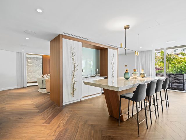 210 SE Mizner Boulevard 301, Boca Raton, FL 33432