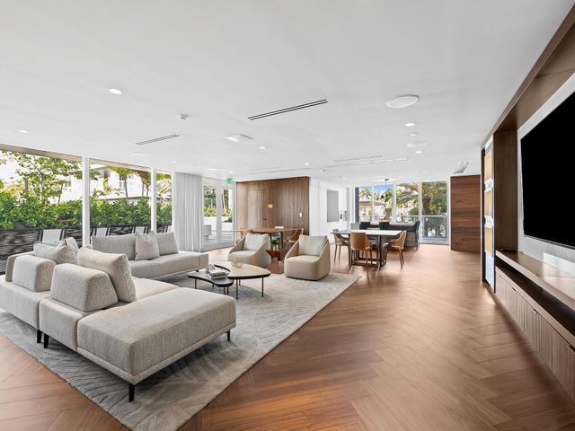 210 SE Mizner Boulevard 301, Boca Raton, FL 33432