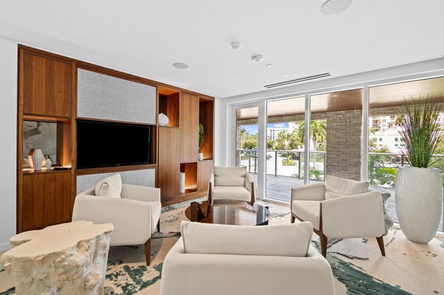 210 SE Mizner Boulevard 301, Boca Raton, FL 33432