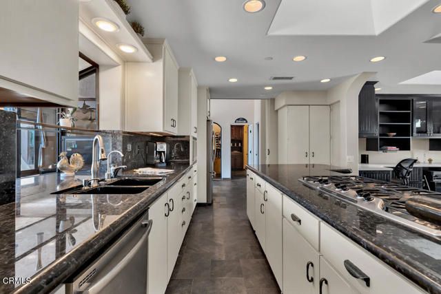 3181 Goldenspur Drive, Camarillo, CA 93010