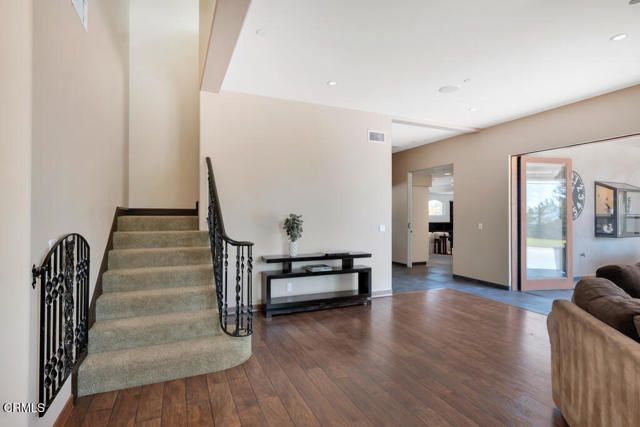 3181 Goldenspur Drive, Camarillo, CA 93010