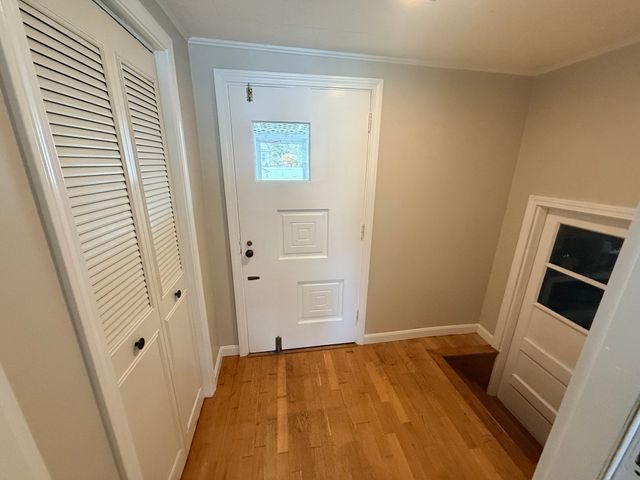 15 Holcomb St, Fairhaven, MA 02719