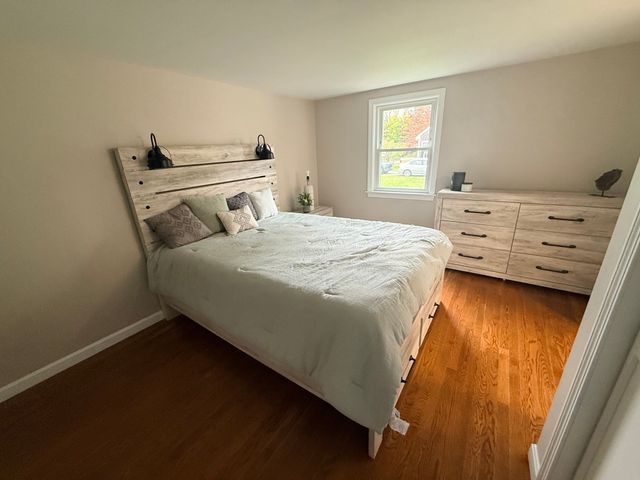 15 Holcomb St, Fairhaven, MA 02719