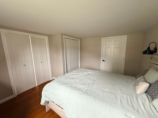 15 Holcomb St, Fairhaven, MA 02719