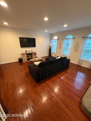 63 Pate Drive, Middletown, NJ 07748