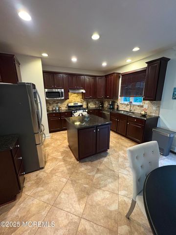 63 Pate Drive, Middletown, NJ 07748