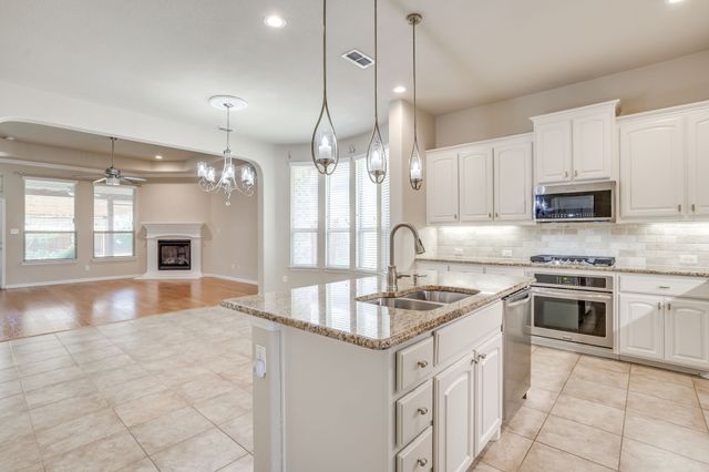 133 Mineral Point Drive, Aledo, TX 76008