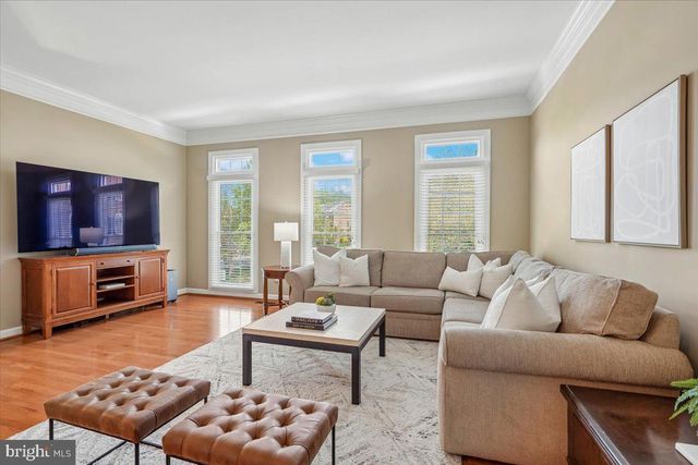 12484 ROSE PATH CIR, Fairfax, VA 22033