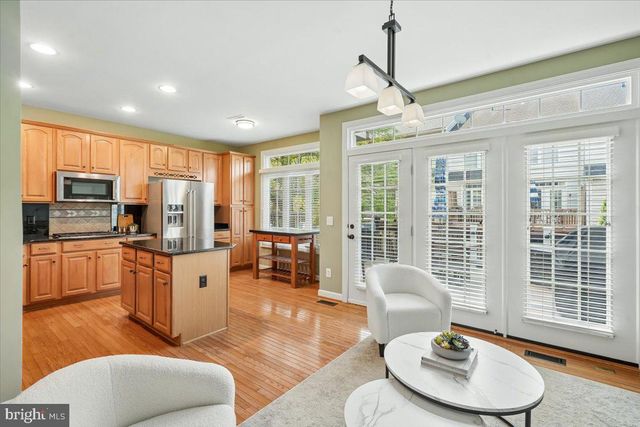 12484 ROSE PATH CIR, Fairfax, VA 22033