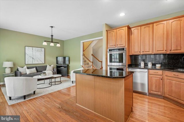 12484 ROSE PATH CIR, Fairfax, VA 22033
