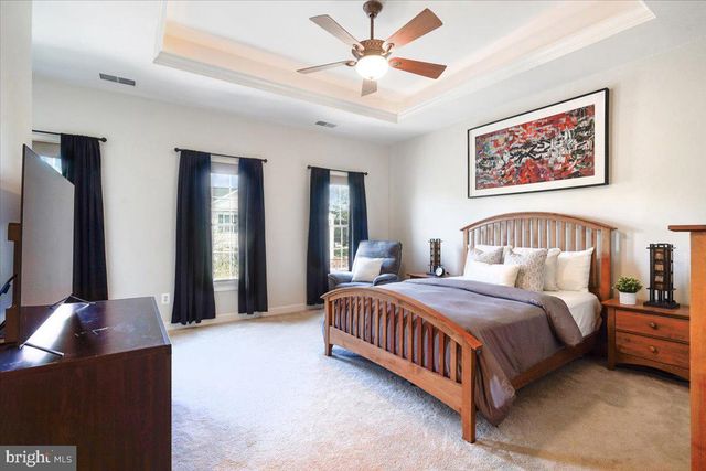 12484 ROSE PATH CIR, Fairfax, VA 22033