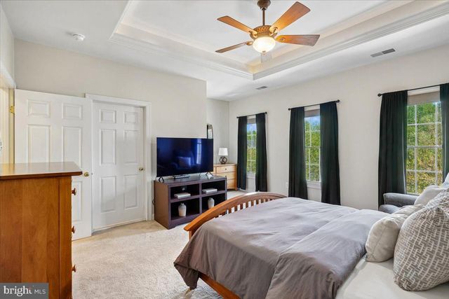 12484 ROSE PATH CIR, Fairfax, VA 22033