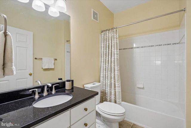 12484 ROSE PATH CIR, Fairfax, VA 22033